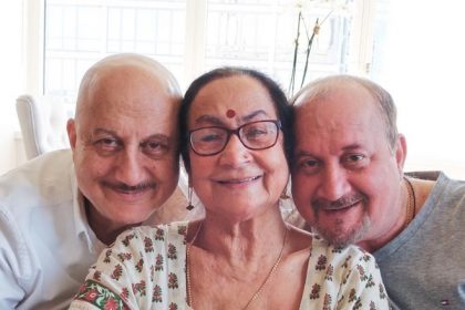 Kher Brother's with their MOM