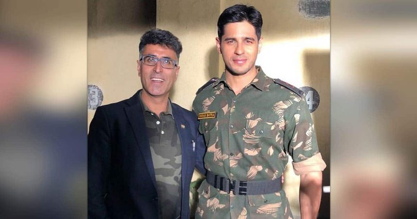 Sidharth Malhotra with Vikram Batra Brother