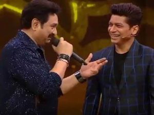 Kumar Sanu and Shaan was seen together at the show
