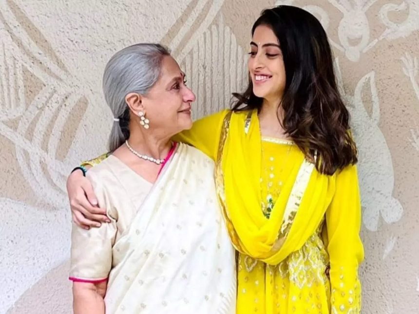 Jaya Bachchan with her Daughter